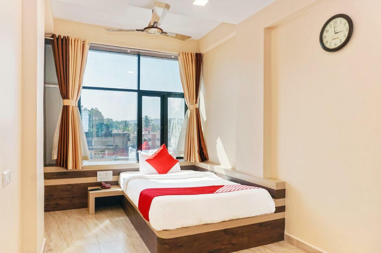 Oyo 29634 Hotel Navalai Pride Ratnāgiri エクステリア 写真